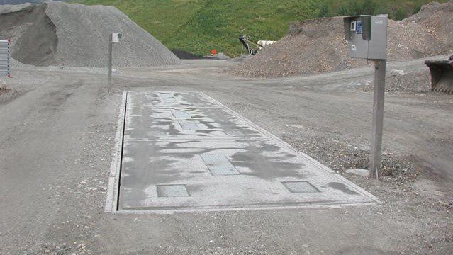 Dzelzsbetona auto svari - Image 3