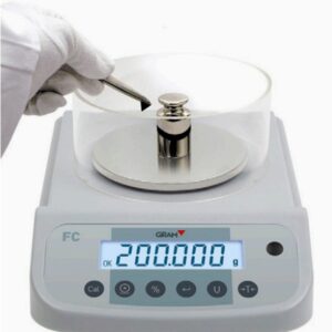 Svaru kalibrācija ISOCAL - No 0.01 g līdz 30 kg